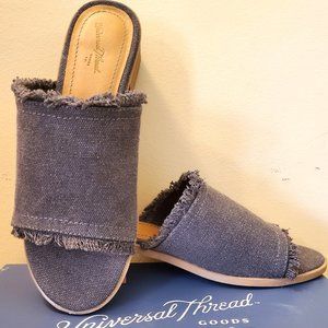 Universal Thread Women's Raw Edge Sandals (Size 6), Worn Once! w/Box